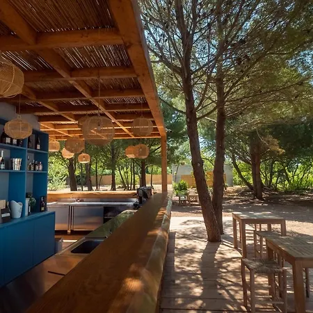 La Foresteria Planeta Wine & Club Resort