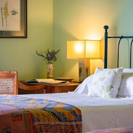 La Foresteria Planeta Wine & Club Resort