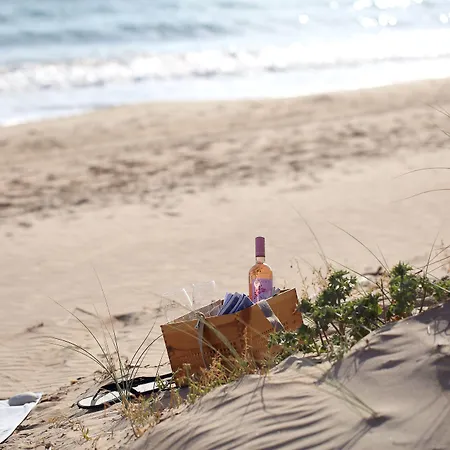 La Foresteria Planeta Wine & Club אתר נופש מנפי