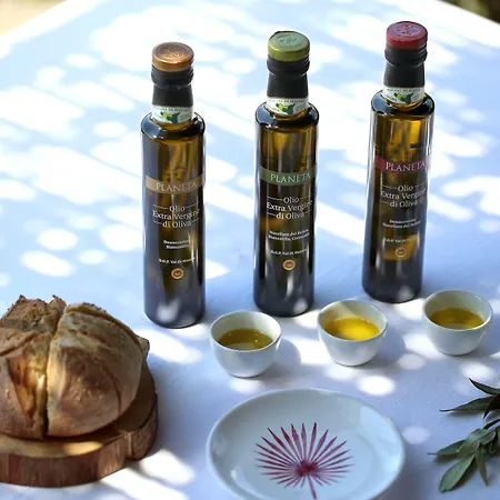 La Foresteria Planeta Wine & Club אתר נופש מנפי