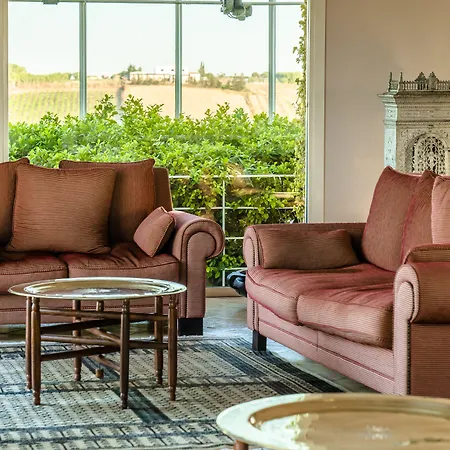 La Foresteria Planeta Wine & Club אתר נופש מנפי