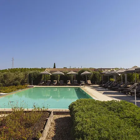 אתר נופש La Foresteria Planeta Wine & Club 4*