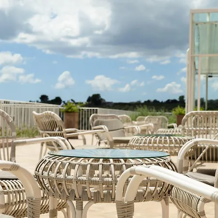 La Foresteria Planeta Wine & Club מנפי