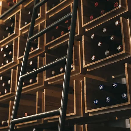 La Foresteria Planeta Wine & Club אתר נופש מנפי