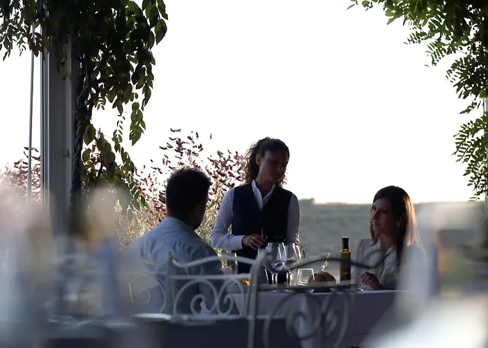 Resort La Foresteria Planeta Wine & Club