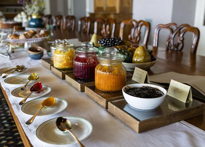 Resort La Foresteria Planeta Wine & Club